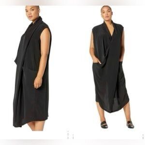 Cocoon Flowy Black Sleeveless Midi Dress